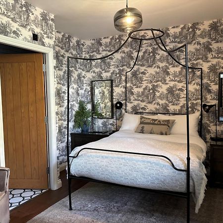 Manor House Lindley Hotell Huddersfield Exteriör bild