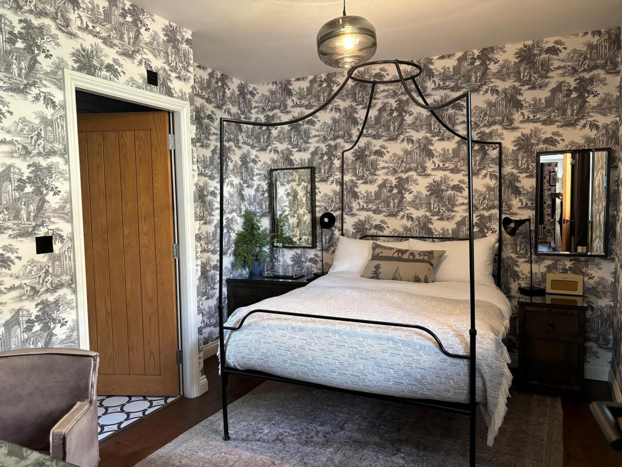 Manor House Lindley Hotell Huddersfield Exteriör bild